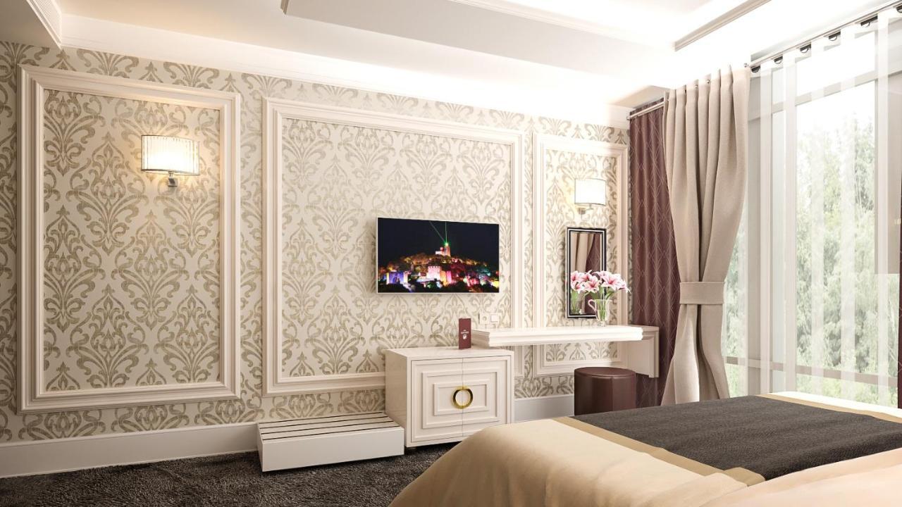 Boutique Hotel And Spa Tsarevets Veliko Tărnovo Exteriör bild